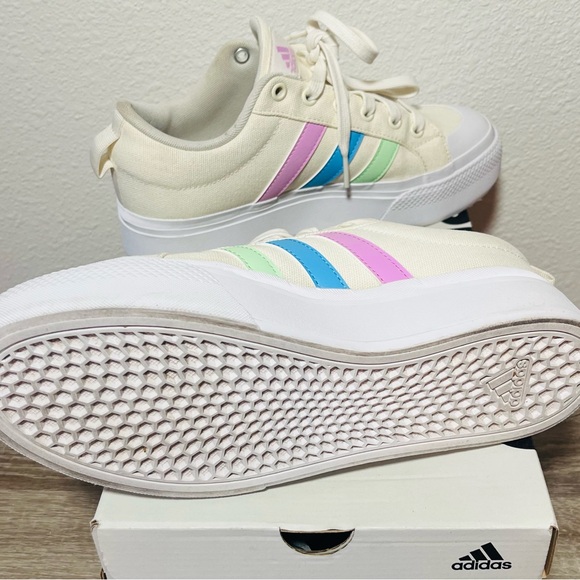 Adidas Bravada 2.0 Platform - Size 8 - Picture 7 of 8